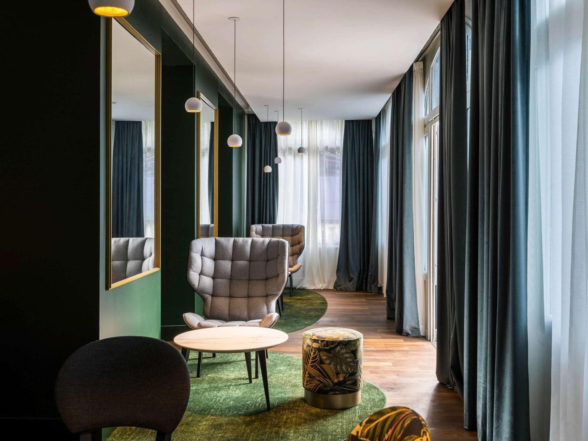 Aigle Noir Fontainebleau Mgallery Εξωτερικό φωτογραφία